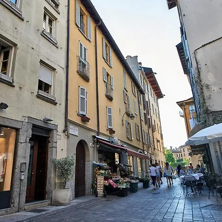 La Chiave Di Volta